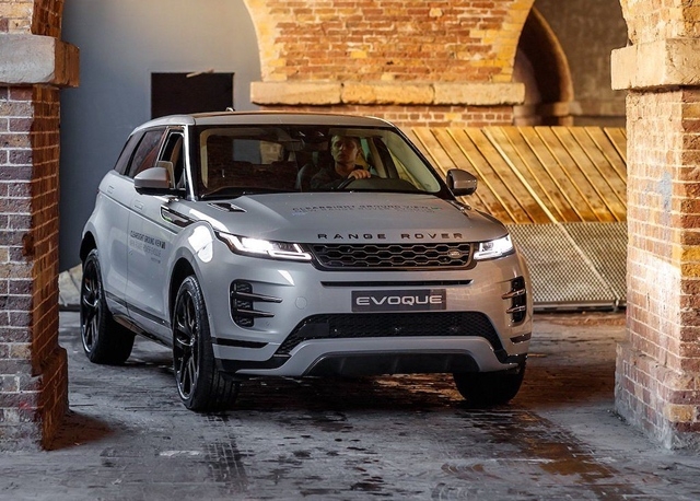 Giá xe ô tô Land Rover mới nhất tháng 1/2020: Giá thấp nhất từ 2,3 tỷ đồng