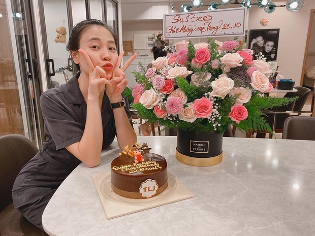 Sao Việt ngày 20/10: Đàm Thu Trang được Subeo tặng quà, Thu Quỳnh tự thưởng nhẫn kim cương