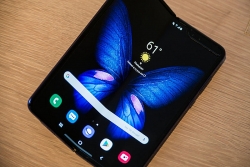 samsung galaxy fold gia 50 trieu co dang tien