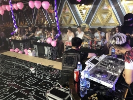 tin tuc phap luat nong nhat hom nay 57 gan 90 nguoi trong quan karaoke duong tinh voi ma tuy