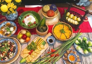 van cung ram thang 7 theo sach cung co truyen viet nam
