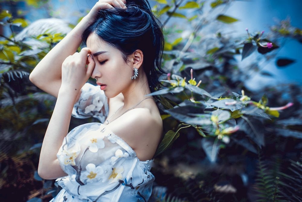 tu vi chiem tinh hom nay 7102020 ve cong viec cua 12 con giap dan can chu dong hon trong cong viec