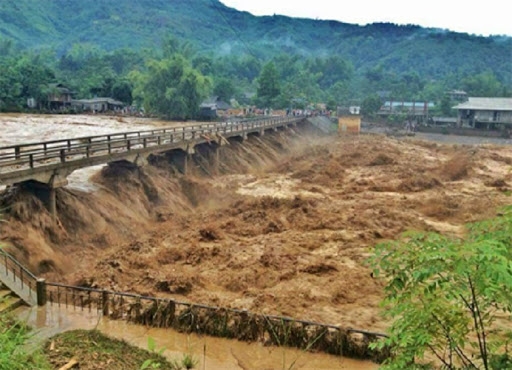 Thời tiết 6/11: Trung Bộ mưa lớn nguy cơ xảy ra lũ quét