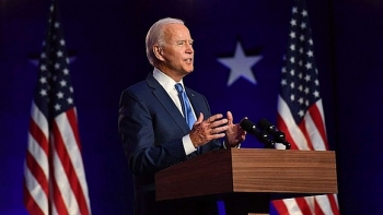 doi mat voi dai dich covid 19 ong joe biden cam ket khong dong cua nen kinh te my