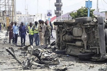 somalia danh bom lieu chet khien 14 nguoi thuong vong