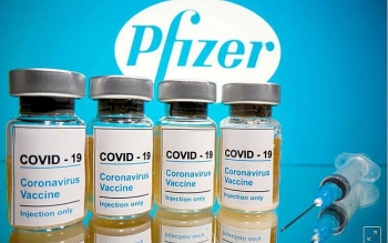 uy ban co van cua cuc quan ly duoc pham my thong qua khuyen nghi cap phep su dung khan cap vac xin cua pfizer va biontech
