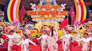 Trang trọng lễ khai hội chùa Hương 2023