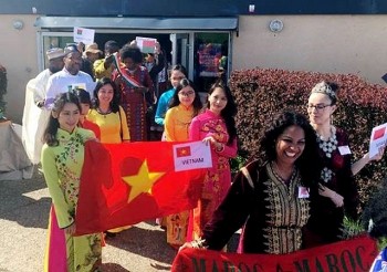 quang ba van hoa viet nam tai ngay cuoi tuan phap ngu