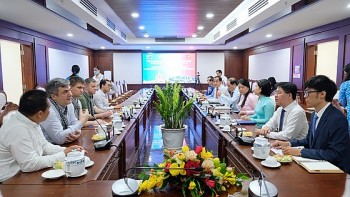 thuc day hop tac giua quan phu nhuan tp hcm va thanh pho saint petersburg