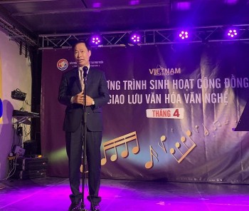 lan toa ban sac van hoa viet tai thuy dien