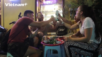 Du khách nước ngoài nói gì khi quay trở lại Hà Nội sau 2 năm?