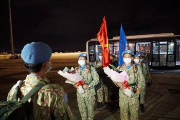 chien si mu noi xanh viet nam hoan thanh xuat sac nhiem vu va tro ve nuoc