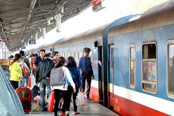 nhung doi tuong nao duoc giam gia ve tau dip cao diem he