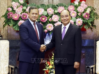 Chủ tịch nước tiếp Phó Tổng tư lệnh kiêm Tư lệnh Lục quân Quân đội Hoàng gia Campuchia