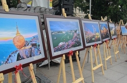 Hình ảnh con người 10 quốc gia ASEAN diễn ra tại Làng Sen quê Bác