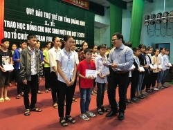 Zhishan trao hơn 500 triệu học bổng Vượt khó cho học sinh Quảng Bình