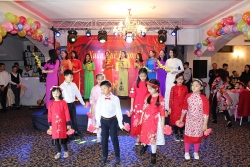 nguoi viet tai rumani cong dong nho y chi lon