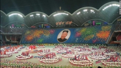 Ông Kim Jong Un phiền lòng, chương trình đồng diễn Triều Tiên bị tạm hoãn