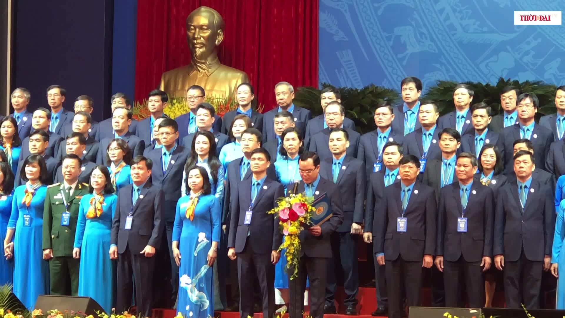 Ban Chấp hành Tổng liên đoàn lao động Việt Nam khoá 13 ra mắt Đại hội