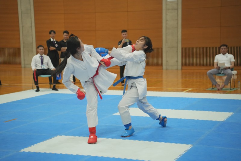 “Nghĩa Dũng Karate-do Tennoji Open cup lần thứ I” tại Nhật Bản